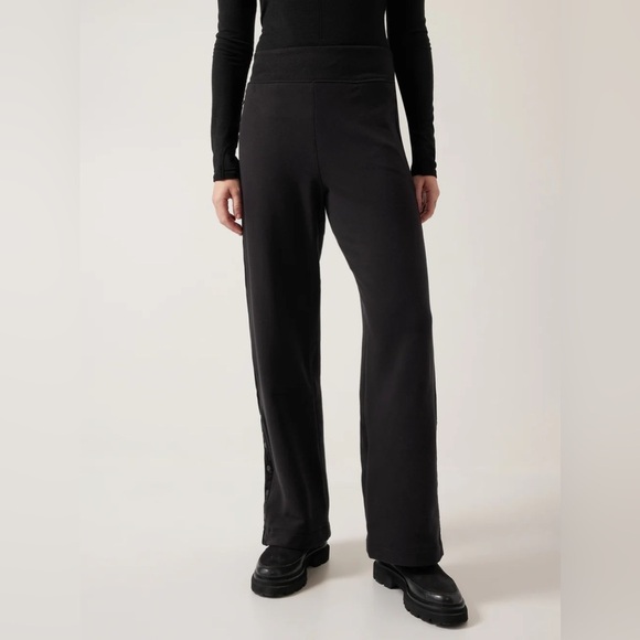 NWT ATHLETA Retroplush Velvet Straight Leg Pant  Black #467892 size MP - Picture 4 of 12